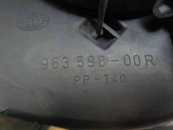 PHARE DROIT VW - Vue 3